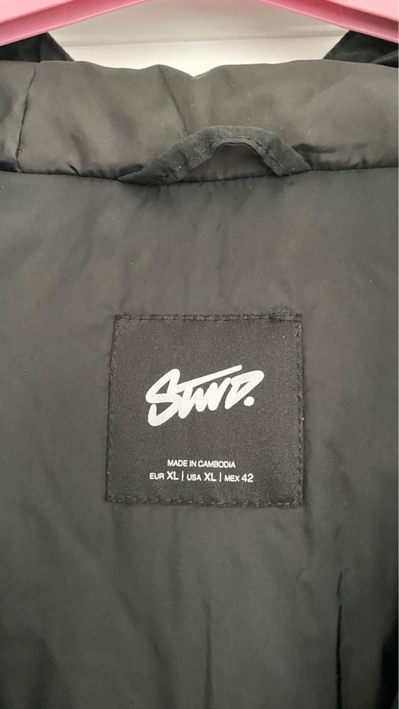 PULL & BEAR MONT — görsel 4/4