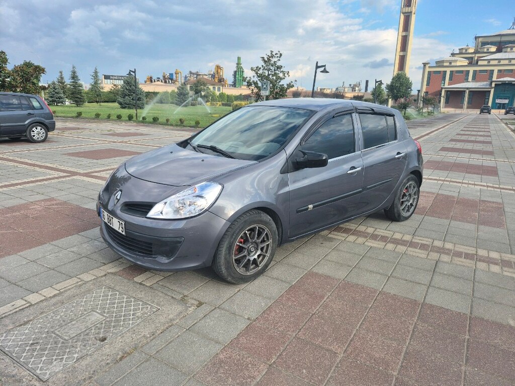 clio 3 - 7