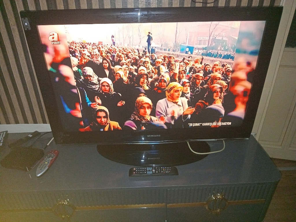 SAMSUNG 102 ekran HDMI tv - 6