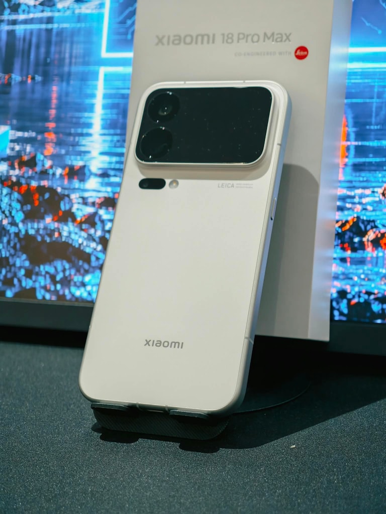 XİAOMİ 18 PRO MAX BEYAZ SIFIR 12-512GB - 2