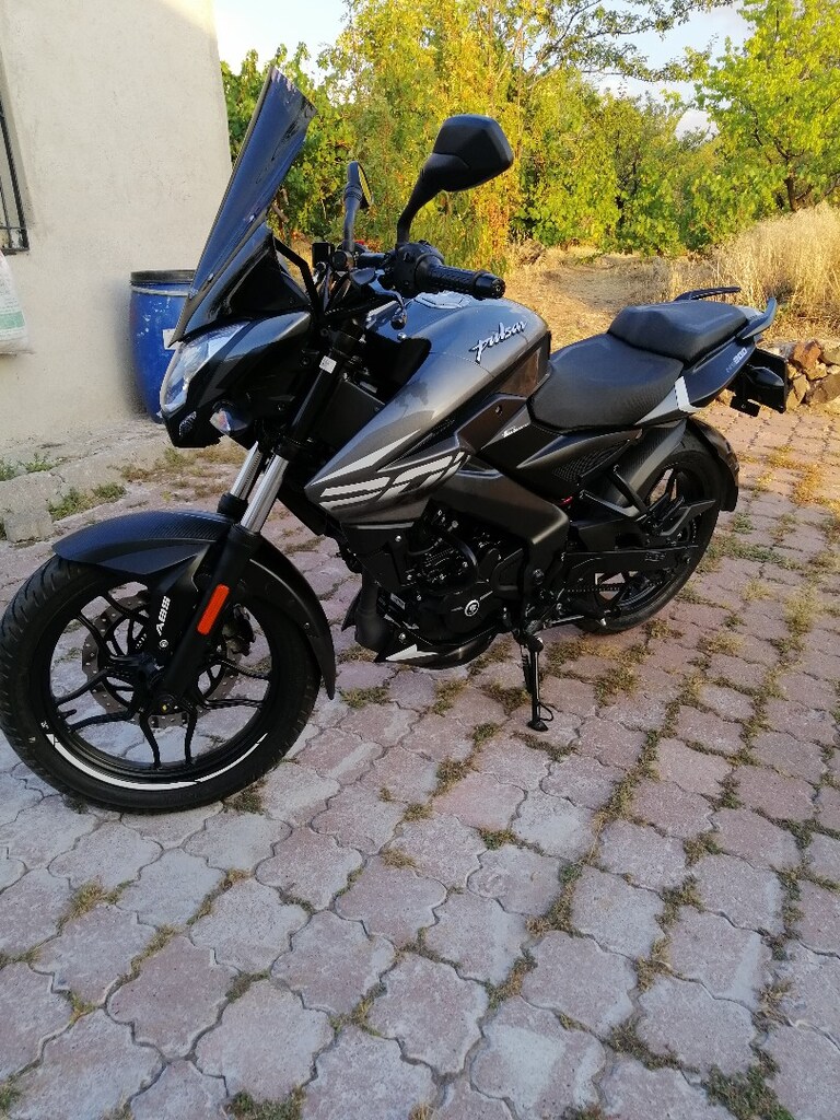 ns200abs - 2