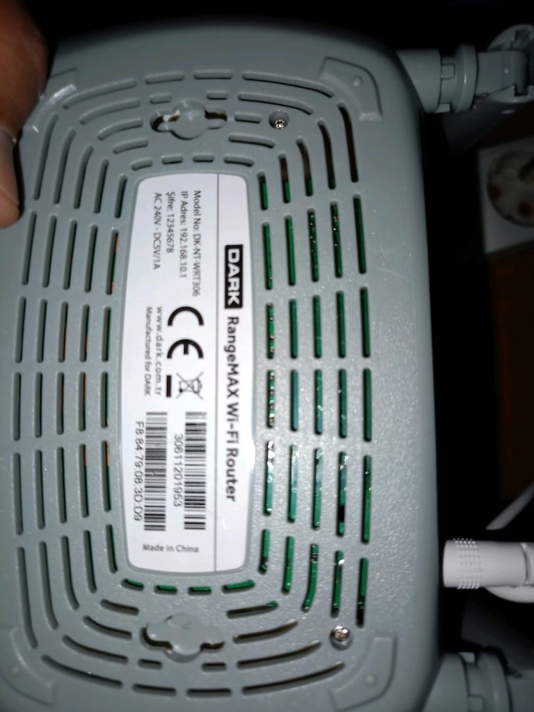 Dark wi-fi repeater - 4