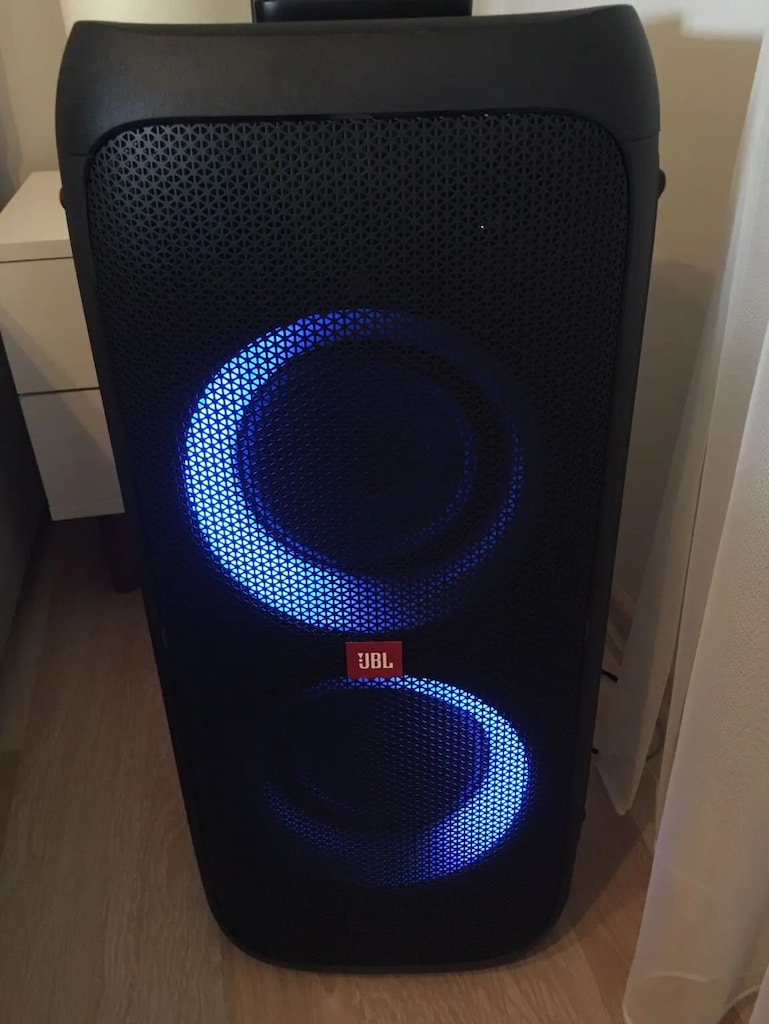 Orijinal JBL PartyBox 310, neredeyse hiç kullanılmamış. - 2