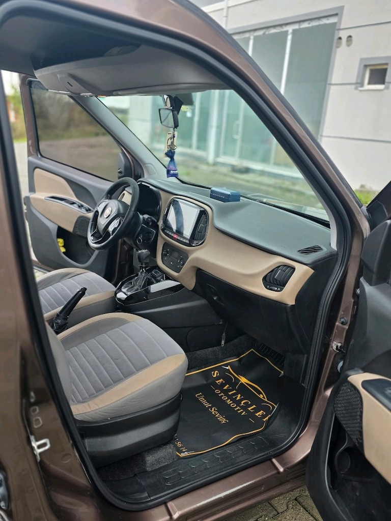 Fiat Doblo Combi 1.6 Premio plus - 3