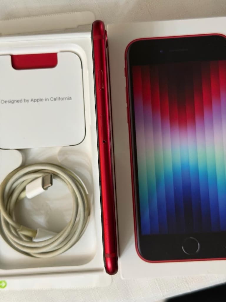 iPhone SE 3.NESİL(2023) Temiz Kutulu - 9