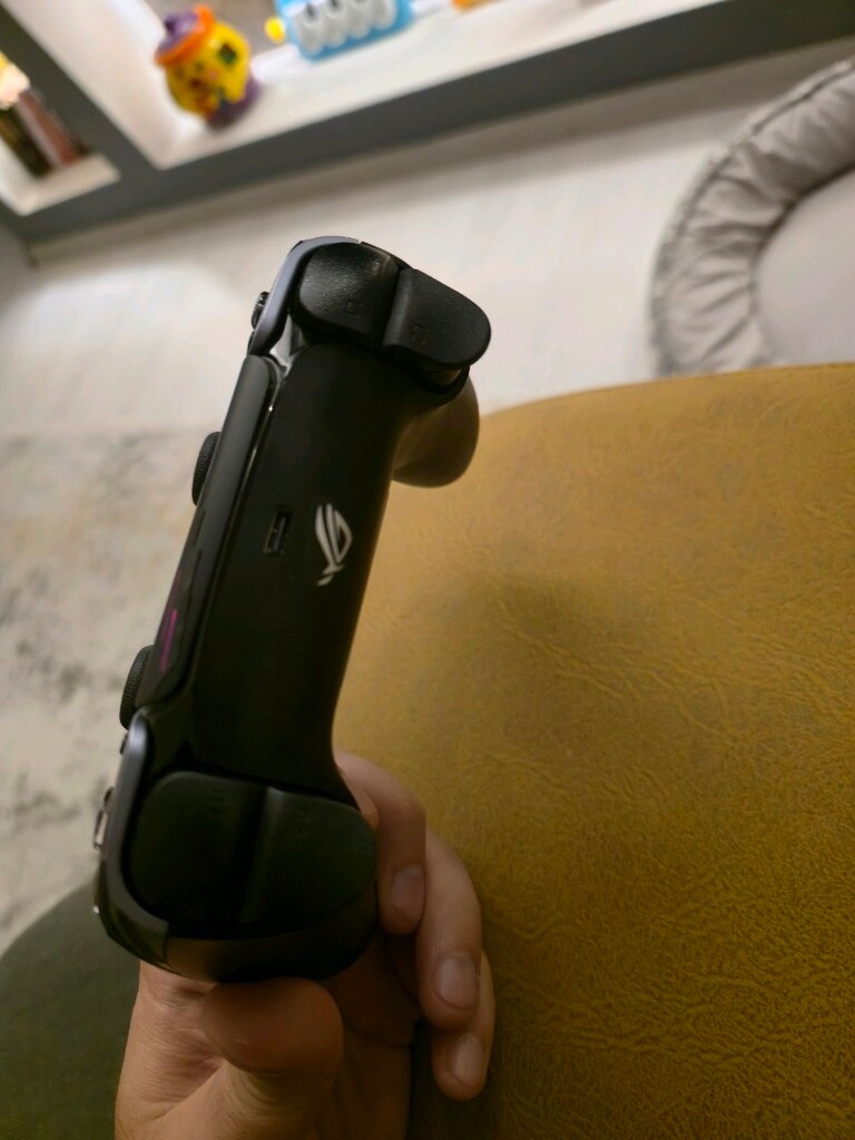 Dualsense %100 orjinal sony Asus orjinal Etiketleriyle süslenmiş Temiz - 4