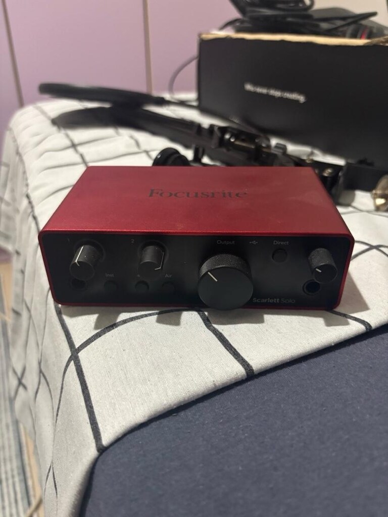 Focusrite Scarlett 2i2 Gen Solo Stüdyo Seti - 3