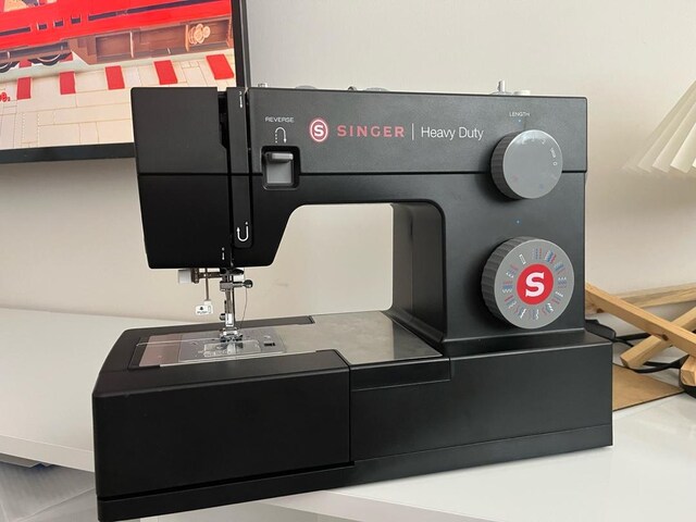 Sıfır Ayarında Garantili - Singer Heavy Duty 4432 Black (Hiç Kullanılm
