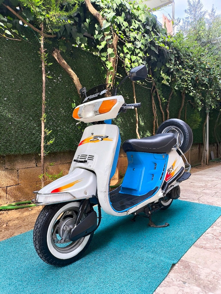 Japon Kinetic 2000 Model