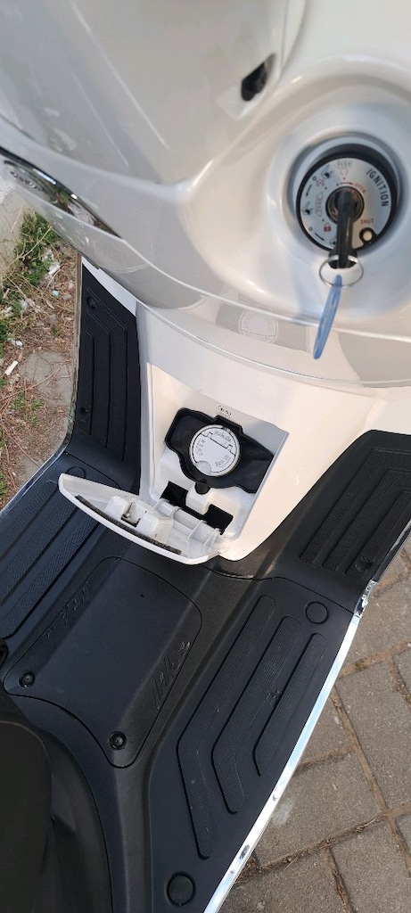 Kmyco Like 50 2021 model 6.000 km de - 4
