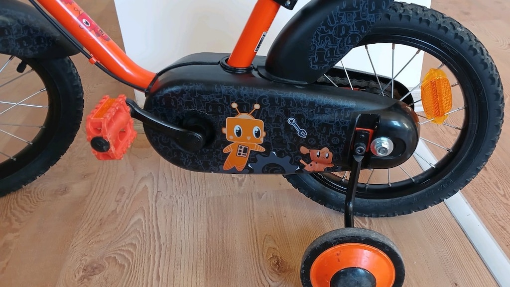 Btwin çocuk bisikleti 14 jant Decathlon YENİ GİBİ Ön Sepetli - 14