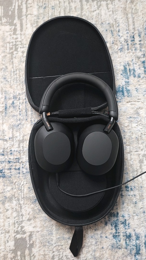 Sony WH-1000XM5 - 2