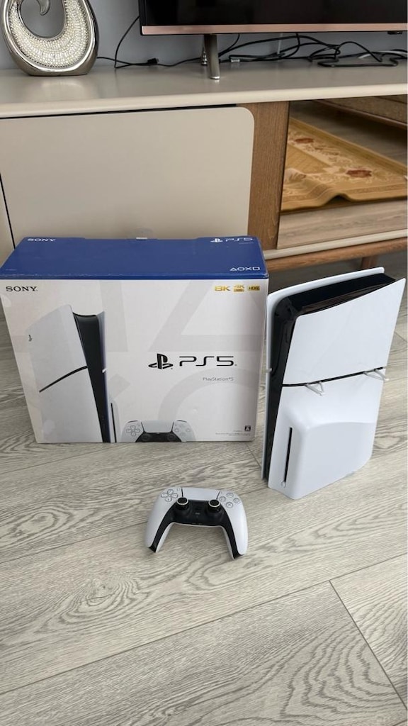 Tertemiz az kullanım kutulu 1TB Slim kasa CD’li PlayStation 5 - 5