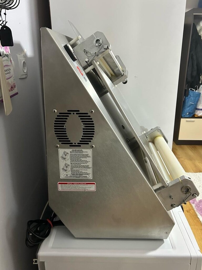 Şengün Hamur Açma Makinesi 40 cm’lik - 2