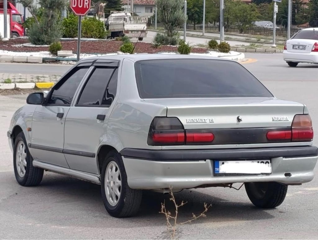 2000 RNE KLİMALI 325*** KM - 7