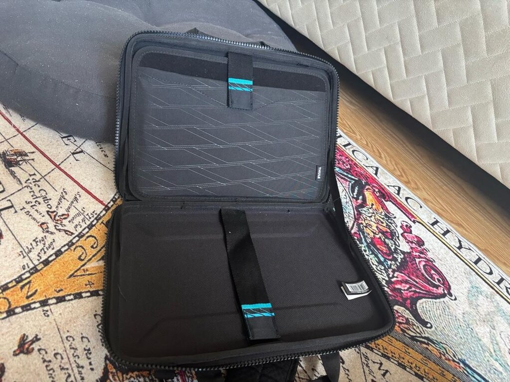 THULE ÇANTA - 4