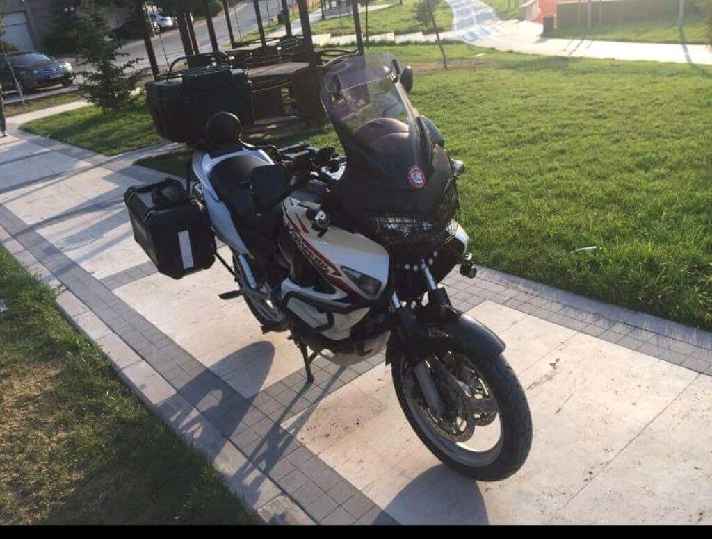 yakışıklı dev Honda 2011 - 4