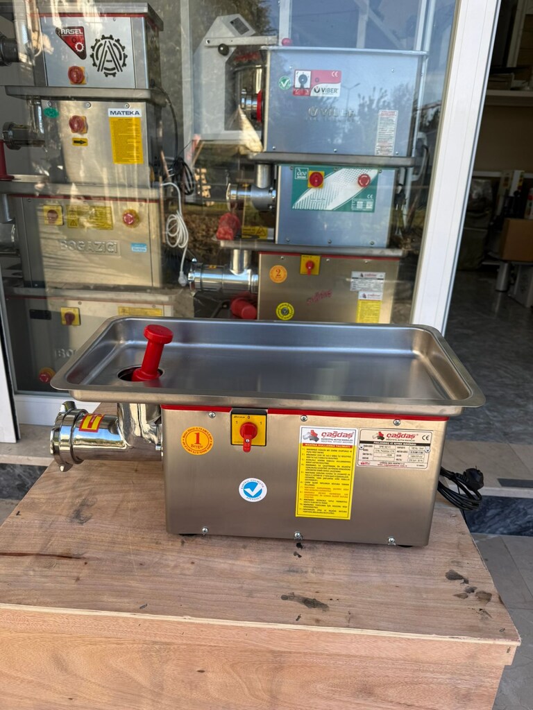 Çağdaş 0.75 Kw 12 No İleri Gerili Et Kıyma Makinesi - 4