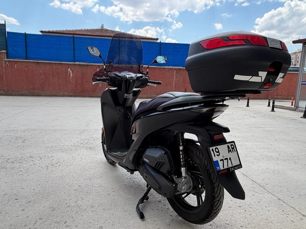 Honda Sh125i - 4