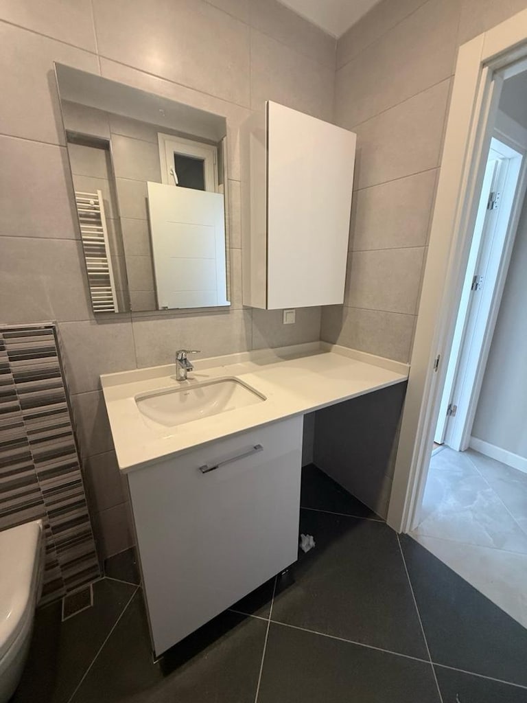 temiz Vitra banyo takımı - 2