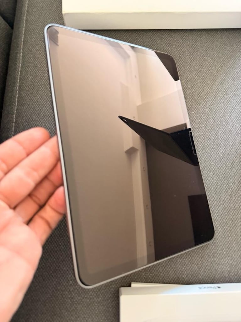 Ipad Air 11 M2 128 gb + magic keyboard + apple pencil - 2