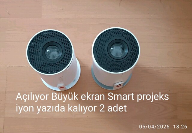 Mini projektör HY 300 Cihazlar arızaları vardır açıklamalarda yazıyor.