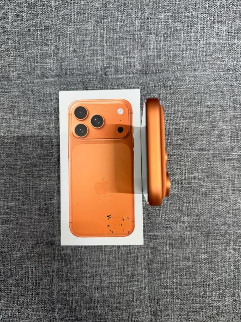 İPHONE 17 PRO - 2