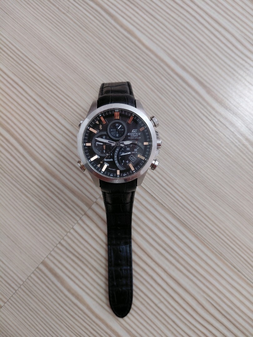 Casio EQB 500L saat - 2