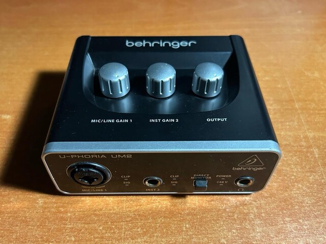 Behringer U-Phoria UM2 Ses Kartı, Sorunsuz, İyi Durumda