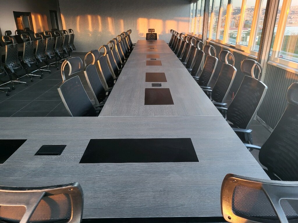 60 KİŞİLİK TOPLANTI MASASI 2500 × 120 cm. - 16