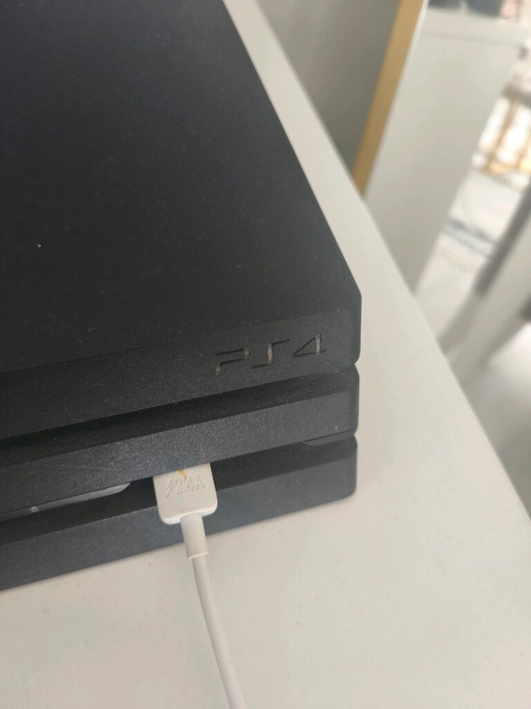 Temiz Kullanılmış PS4 Pro Dev Paket - 2