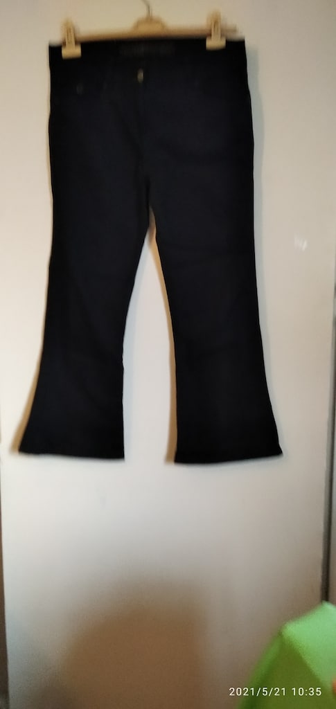 KADIN SİYAH PANTOLON / Açıklama Altta