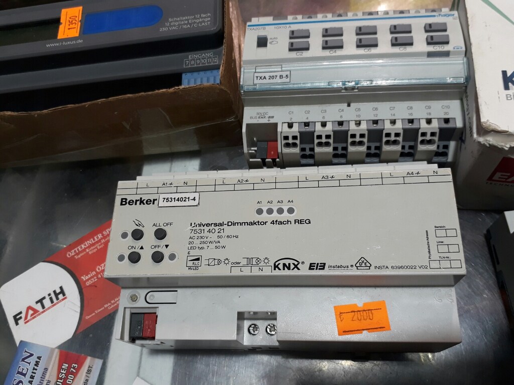 BERKER universal dimmaktor 7531 40 21 - 3