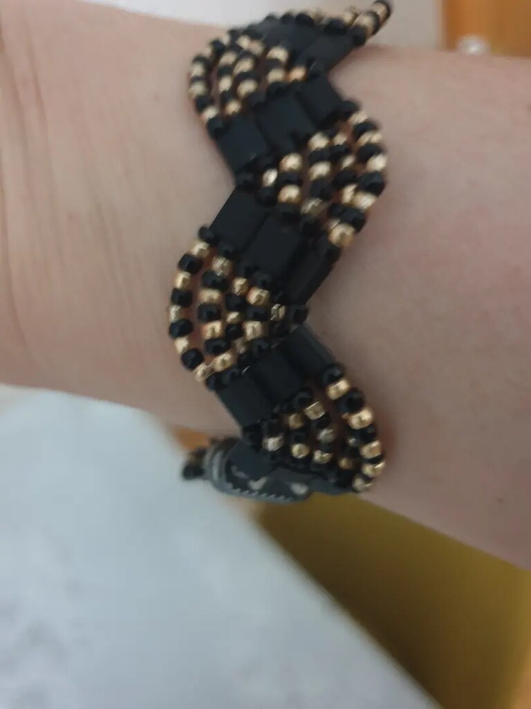 Miyokin boncuntan bileklik ,boyu 18.5 cm, eni 2 cm.El yapımı. - 5