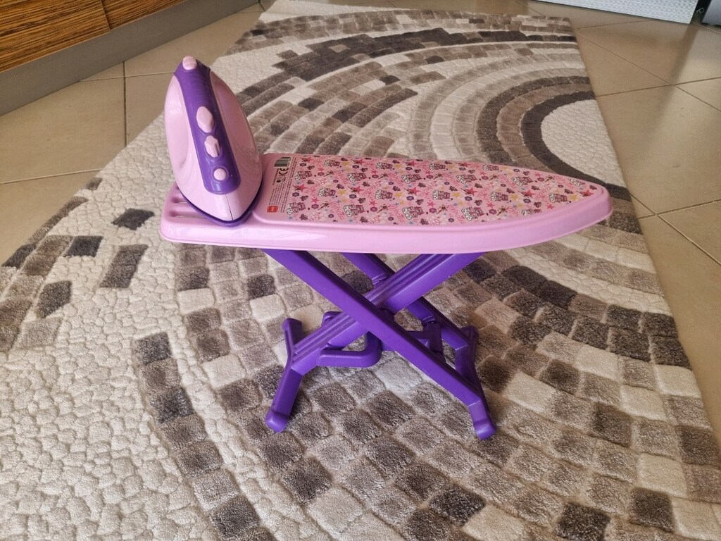 oyuncak ütü ve ütü masası - 2
