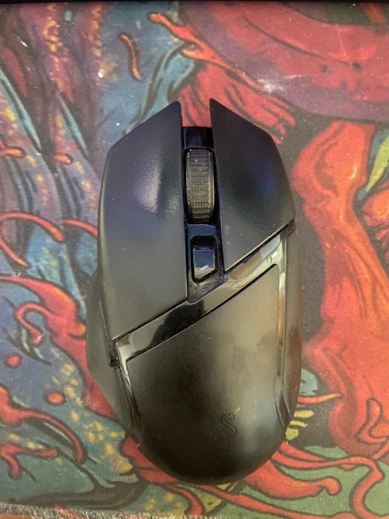 Razer BasiliskXHyperspeed 16.000 DPI - 2