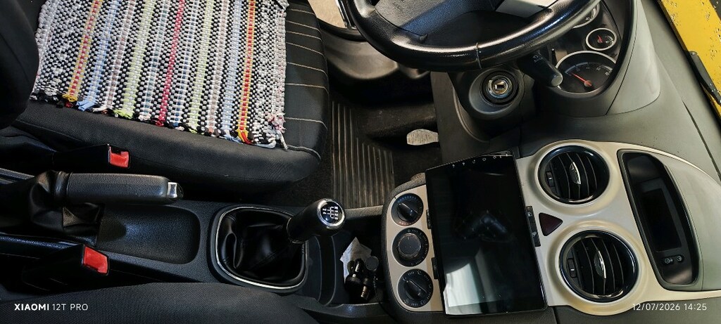 sahibinden 1.4 enjoy Corsa yeni kasa - 2