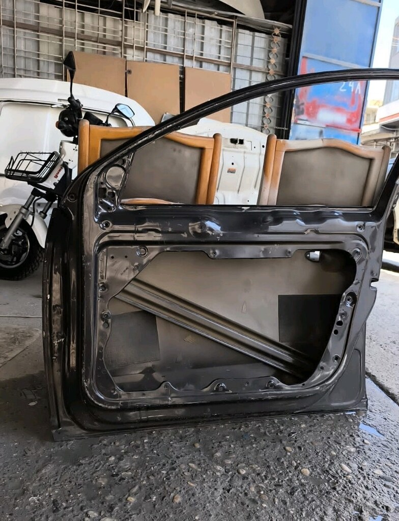 PASSAT ÖN SAĞ KAPI - 2