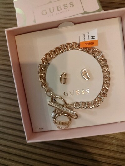 Orjinal Hediyelik Guess Charm Bileklik Küpe Set(Son ürün)