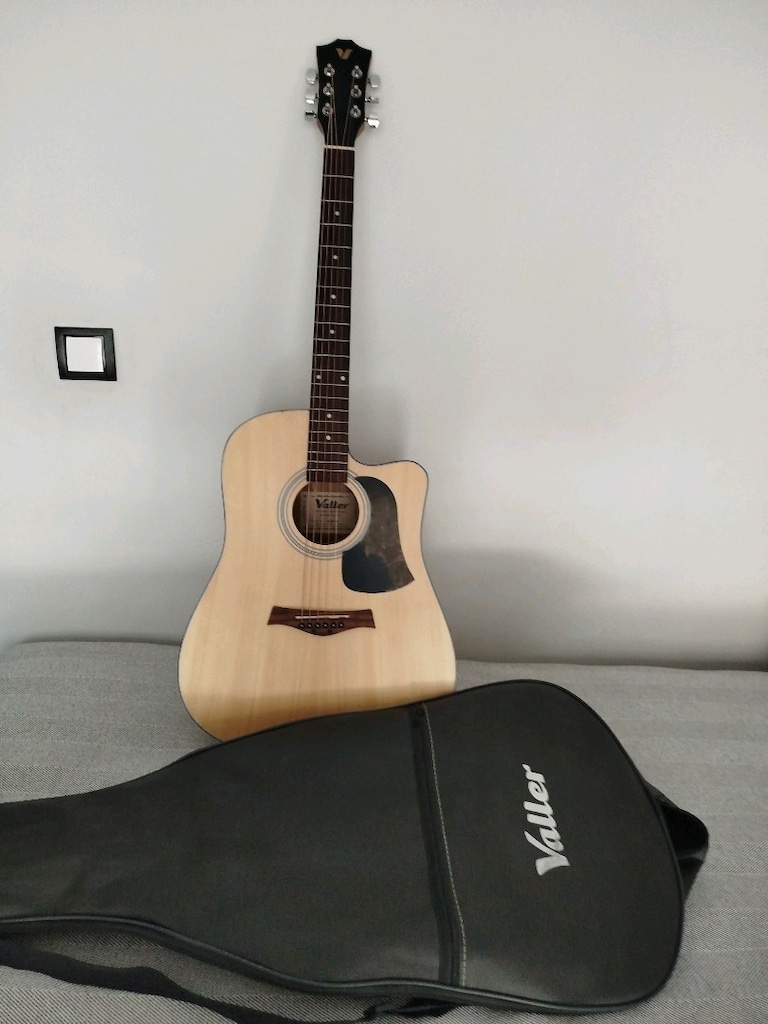 Akustik Gitar - 2