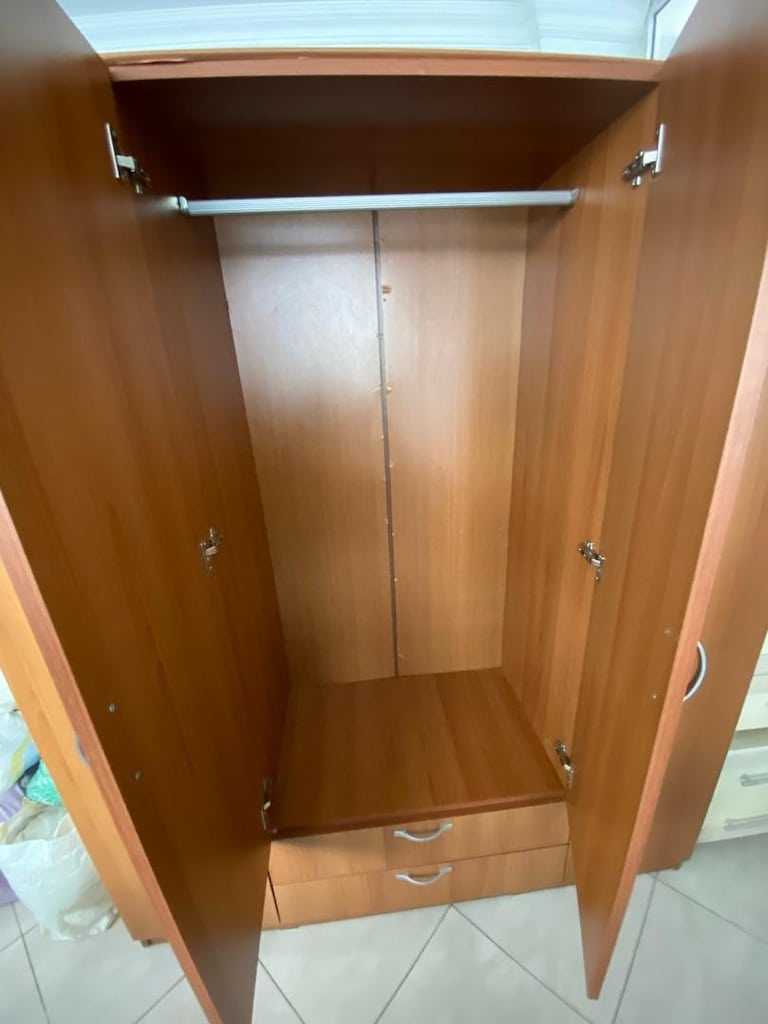 Temiz 4 Kapaklı Gardrop - 4
