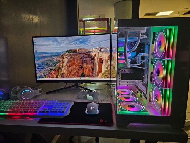 3 AYLIK KOMPLE SİSTEM+ AKVARYUM KASA+ RYZEN 7 + RTX 5060 + 240HZ