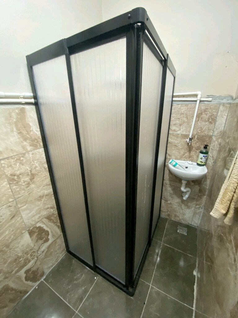 DUŞAKABİNDE FIRSAT - 3