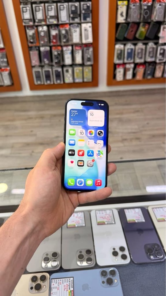 iPhone 15 Black 128GB - 7