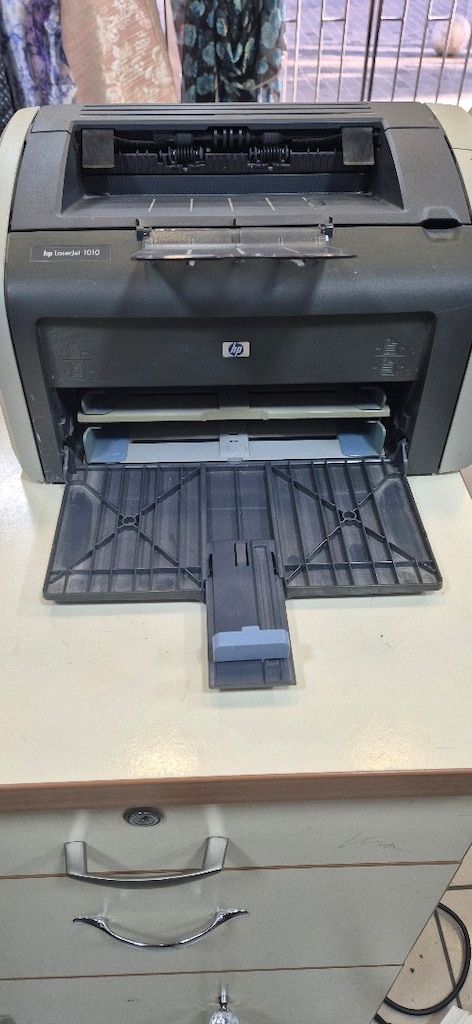 HP LASERJET 1010 - 4