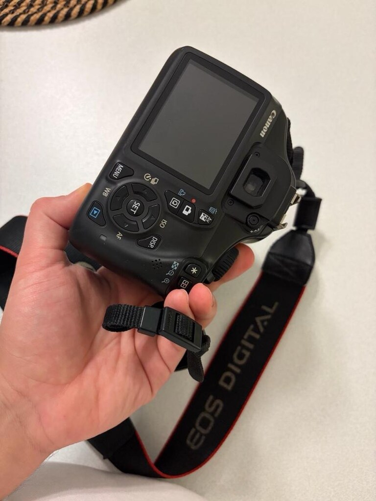 Canon EOS 1100D Temiz Kullanılmış - 6