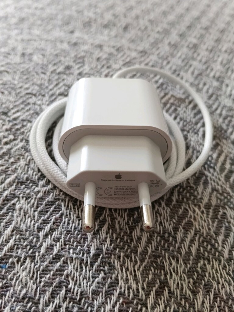 Iphone 15 şarj aleti - 2