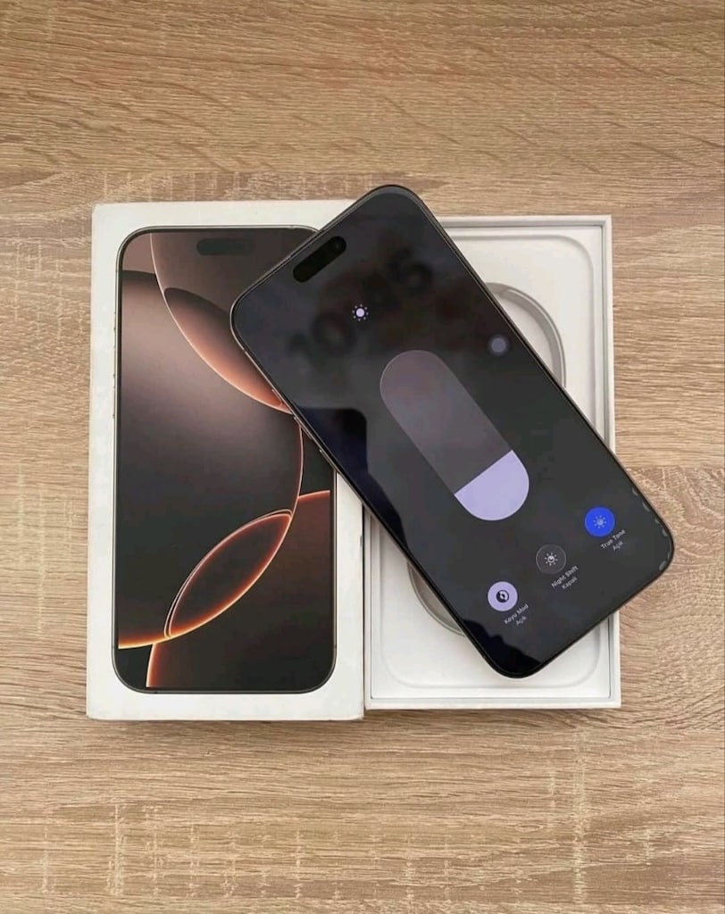 TR İPHONE 16 PRO MAX 256GB ÇÖL TİTANYUM - 2