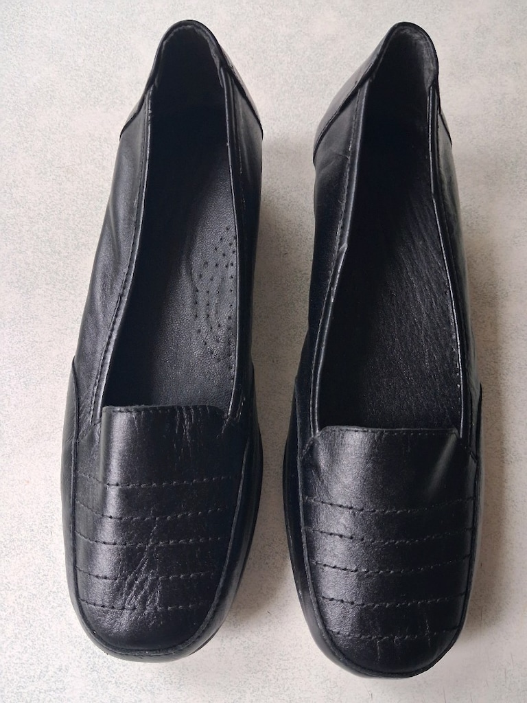SİYAH DERİ LOAFER AYAKKABI ön kısmında yatay dikiş detayı var - 3