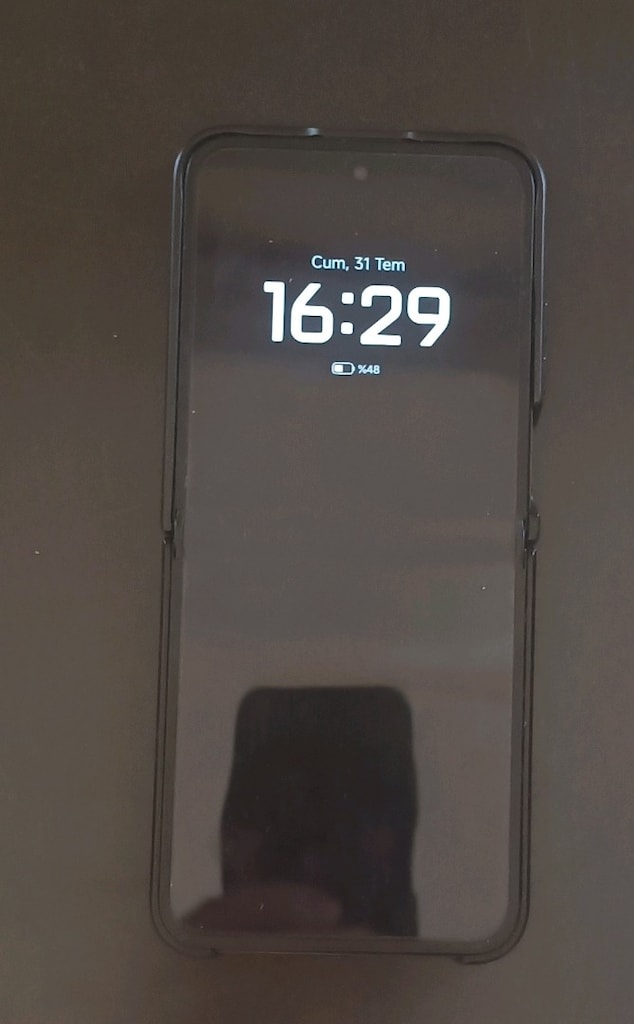 Xiaomi Mix Flip - 2